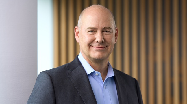 mwl_ex_vantage_ceo_christian-hillabrant_crowncastle_647